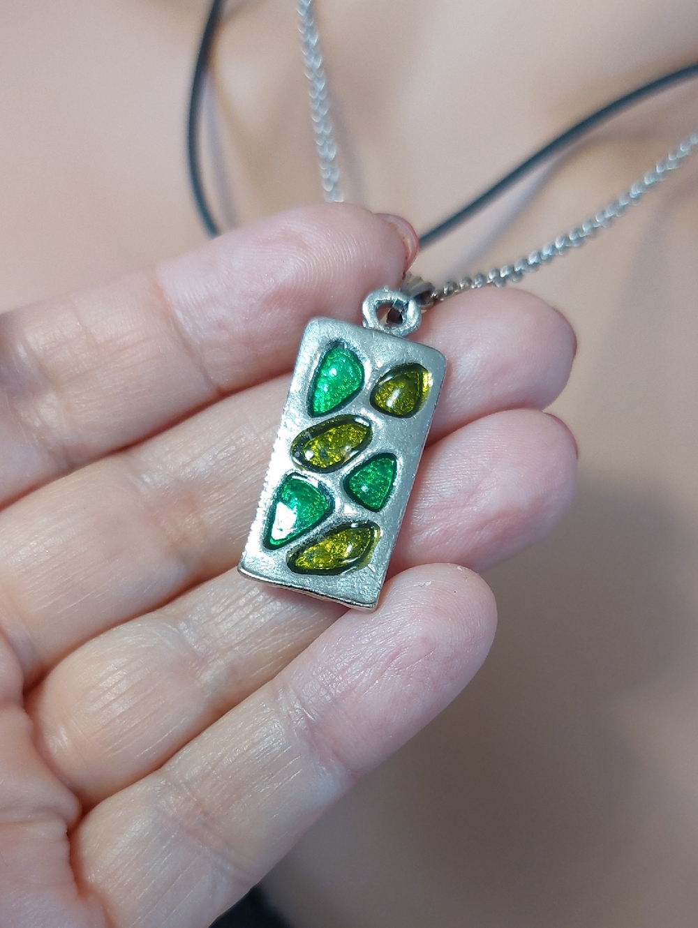 💜5/$25 Lot Green Jewelry 2 Necklaces Bangle Glass Pendant - Picture 2 of 4